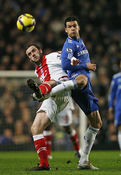 是现代足球 是现代足球