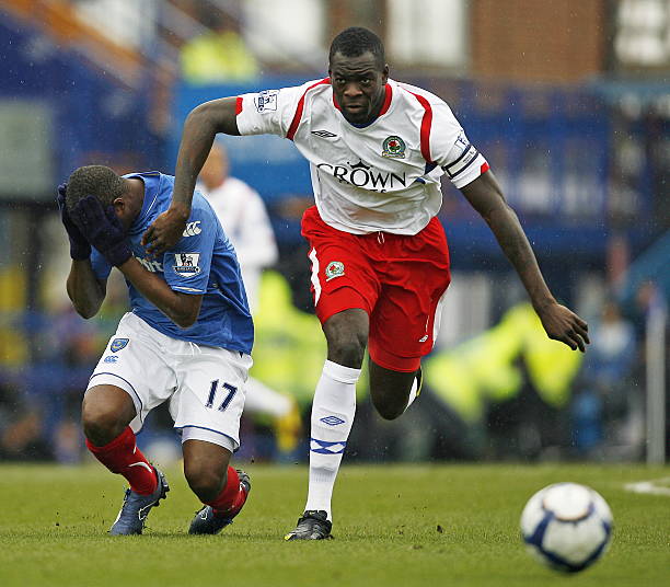 记者：纽卡对米兰后卫佳夫的报价为3500万欧+500万欧浮动.