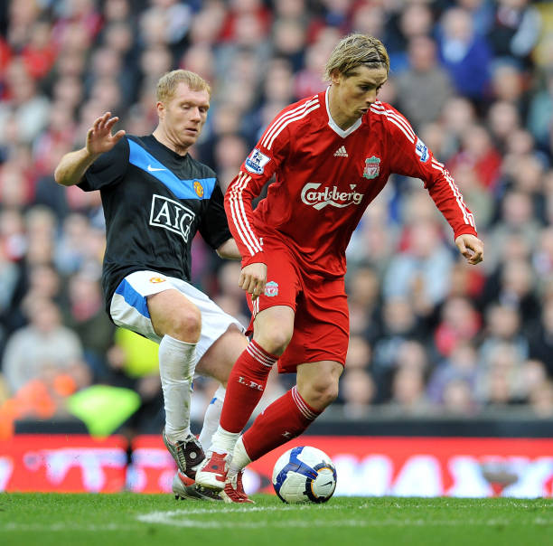 暖心！威廉二世通过出售袜子，邀请超350名孤独青少年现场观赛（暖心之举：威廉二世卖袜筹资邀350多名孤独青少年现场观赛）