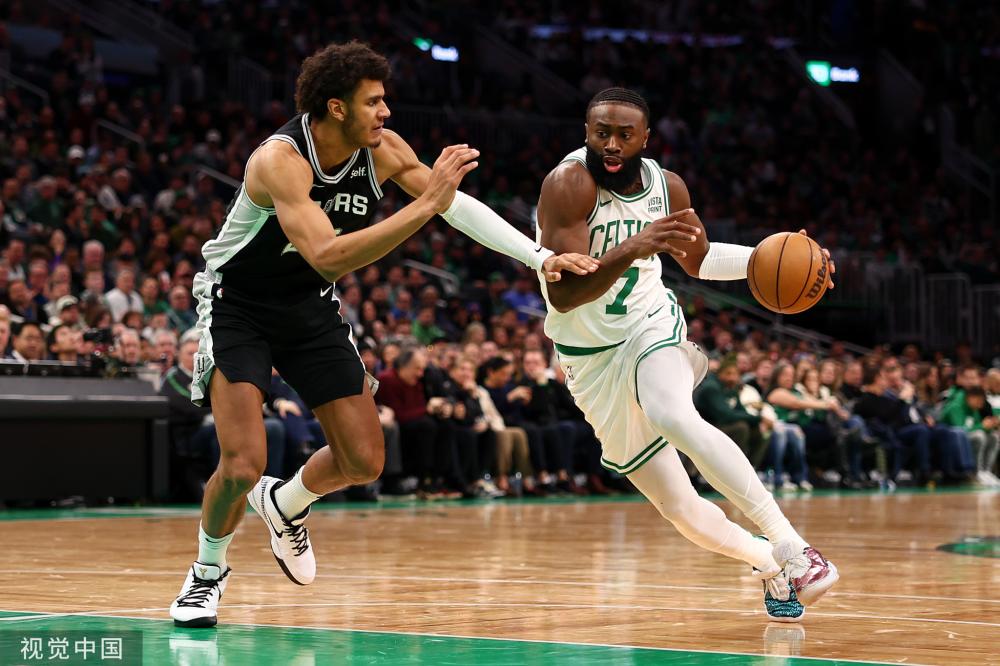 斯基拉：米兰不考虑用里奇换加蒂，提供了德温特或圣地亚哥（斯基拉：米兰拒绝用里奇交换加蒂，改以德温特或圣地亚哥作为筹码）